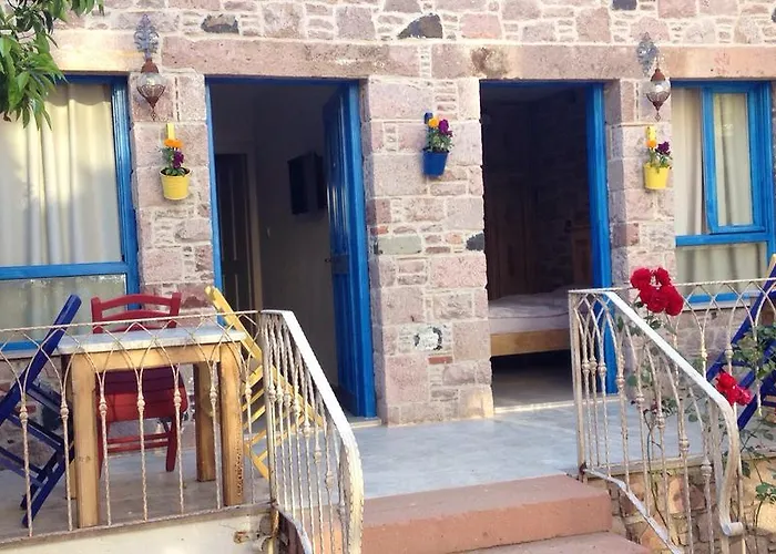 坤阿达酒店 Ayvalı